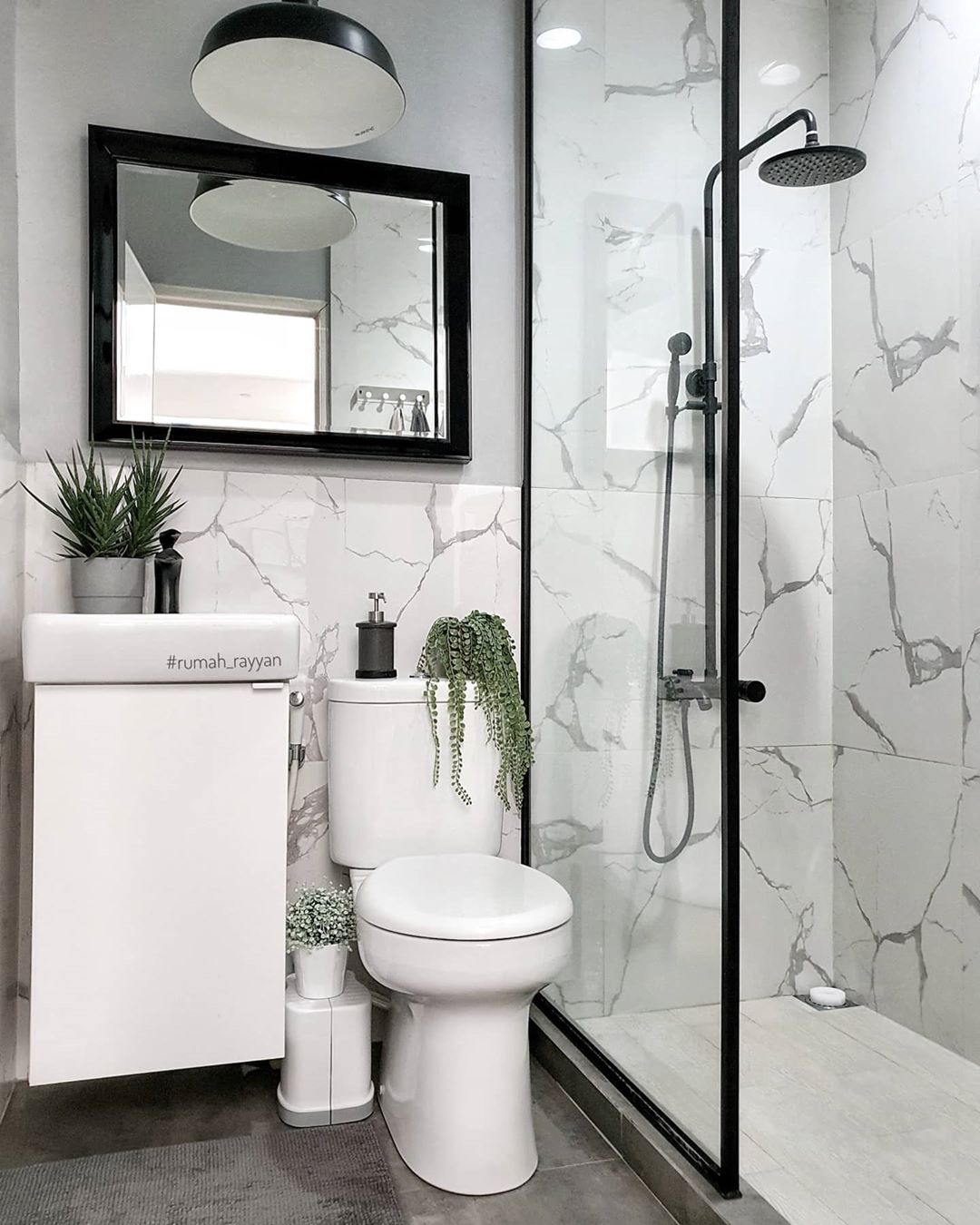 Desain Kamar Mandi Minimalis Modern Kloset Duduk Terbaru